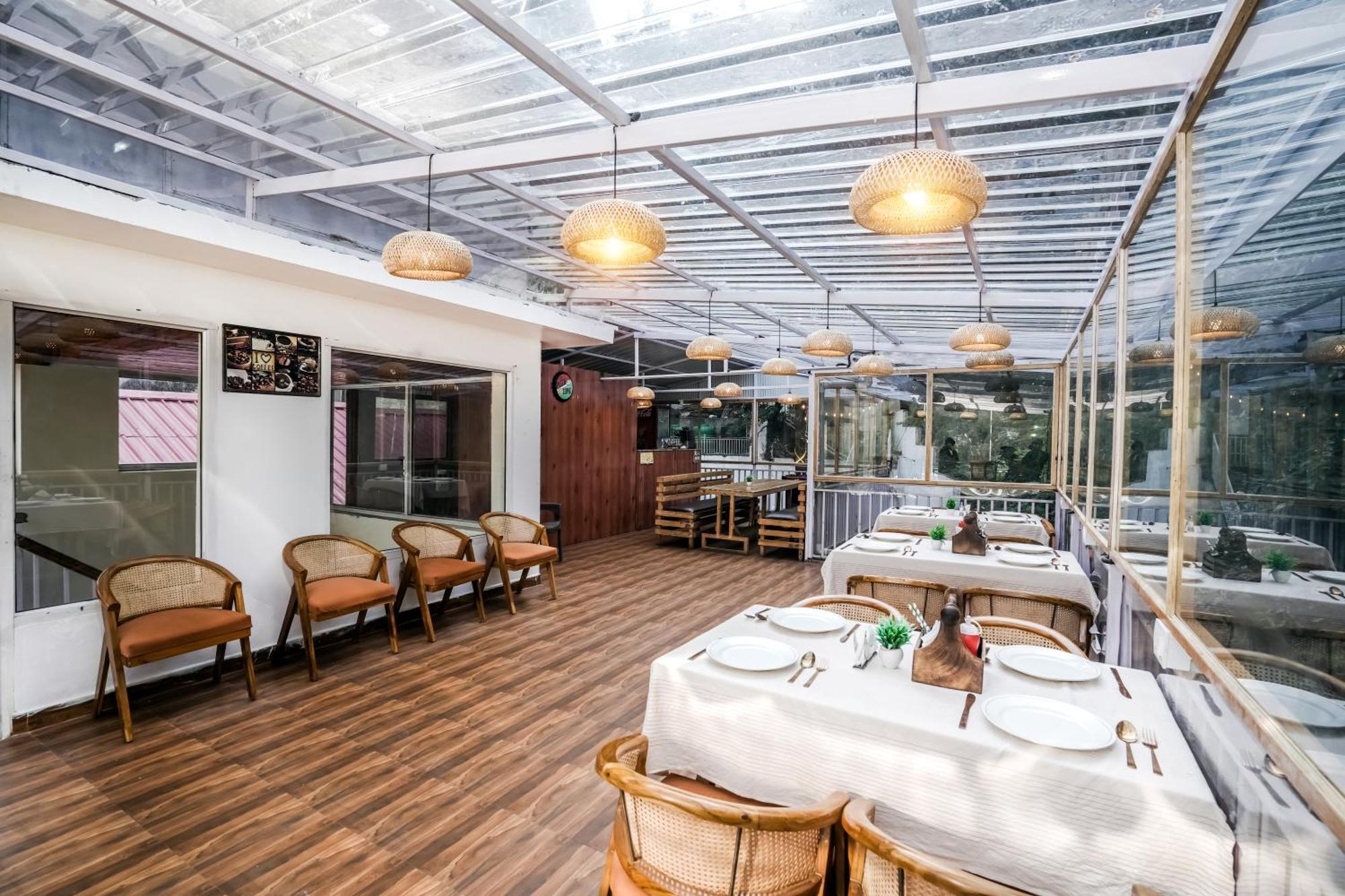 Хостел The Bunksters Mcleodganj, Dharmkot Маклеод-Гандж Екстер'єр фото