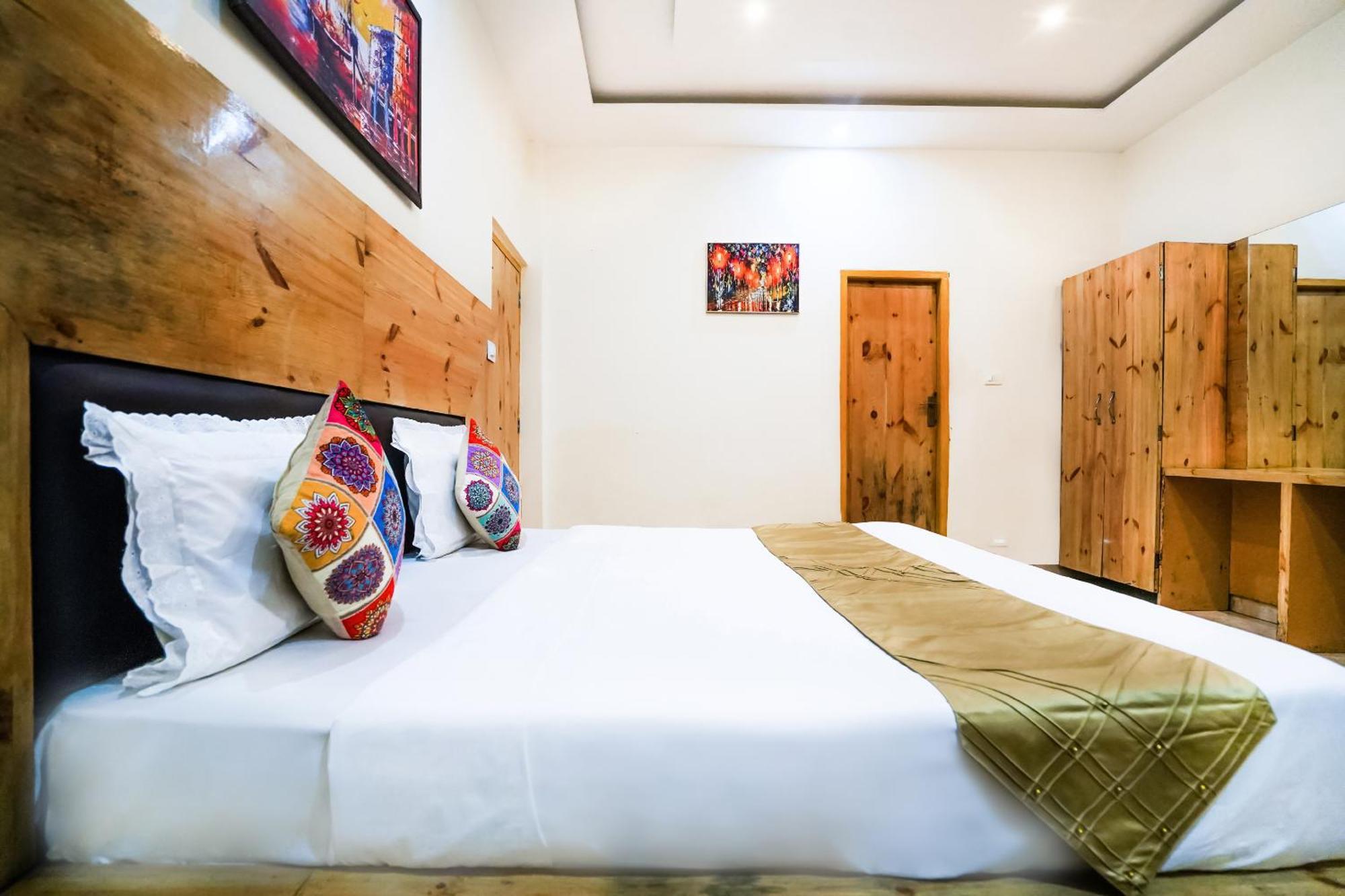 Хостел The Bunksters Mcleodganj, Dharmkot Маклеод-Гандж Екстер'єр фото